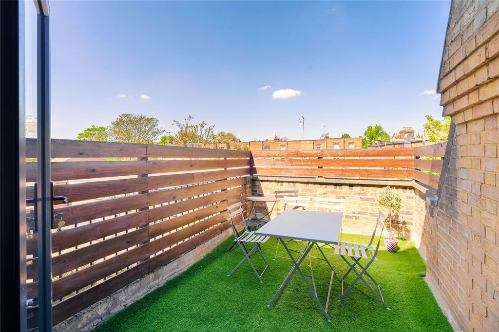 Property photo 3 of 10 Picture No. 19
