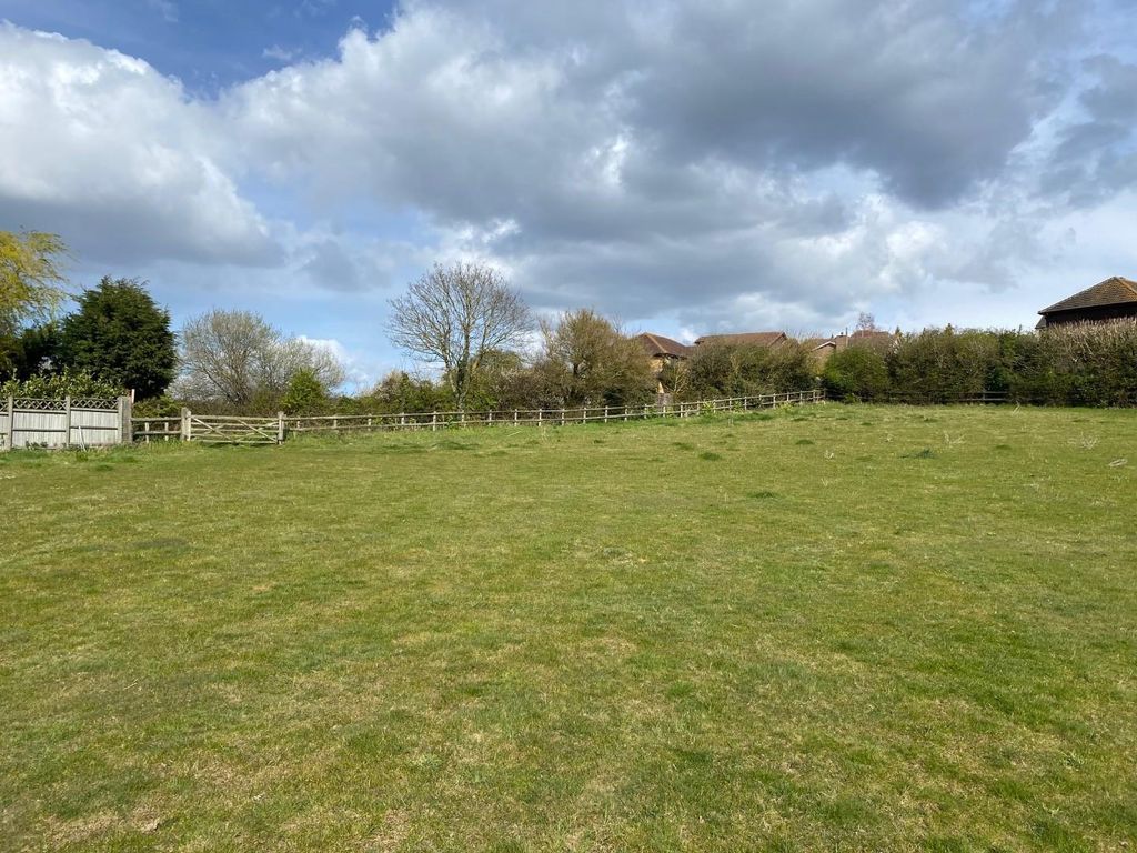 Property photo 3 of 10 2.Jpg