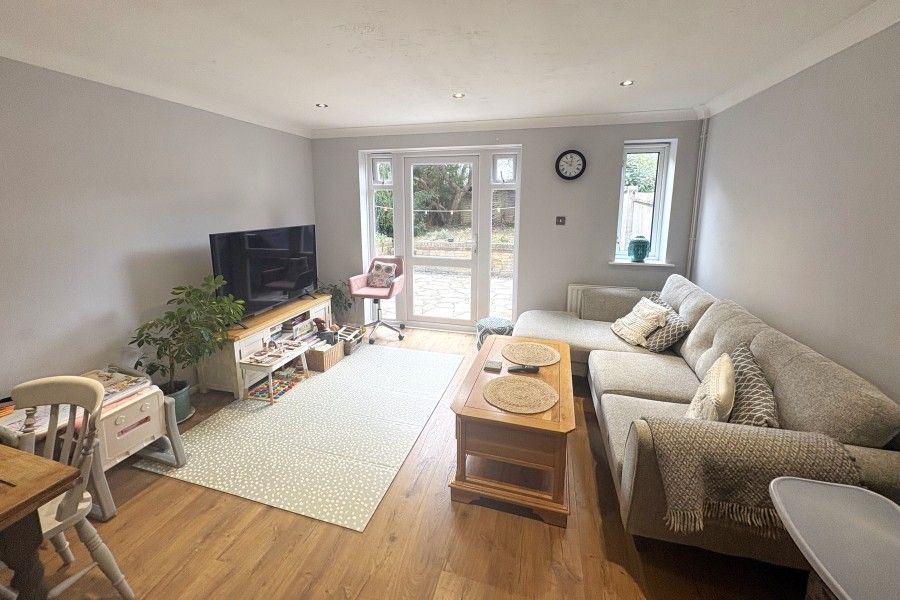 Property photo 2 of 7