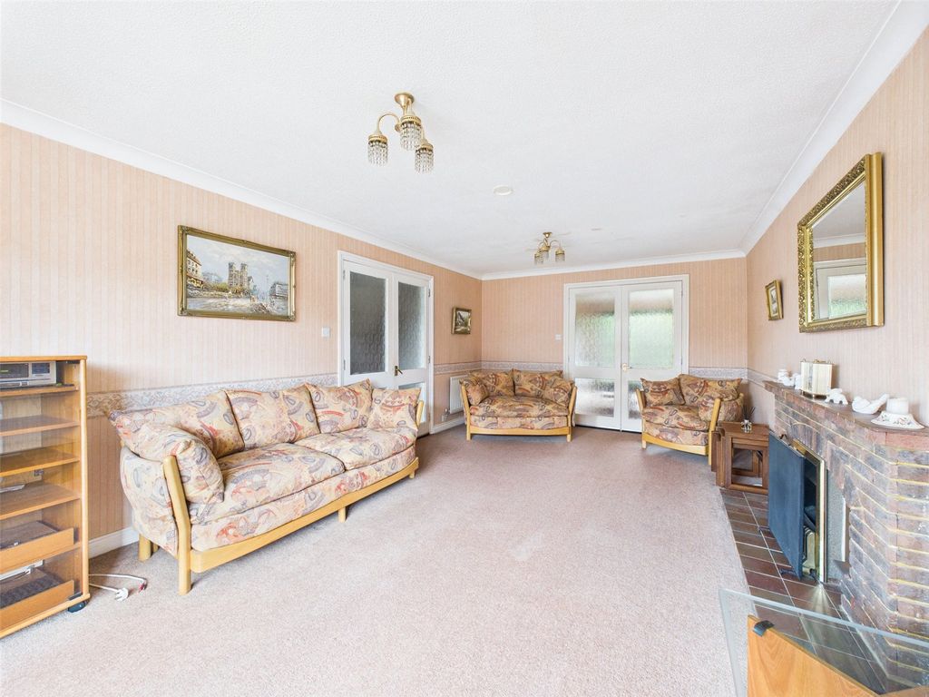 Property photo 3 of 14 Picture No. 27