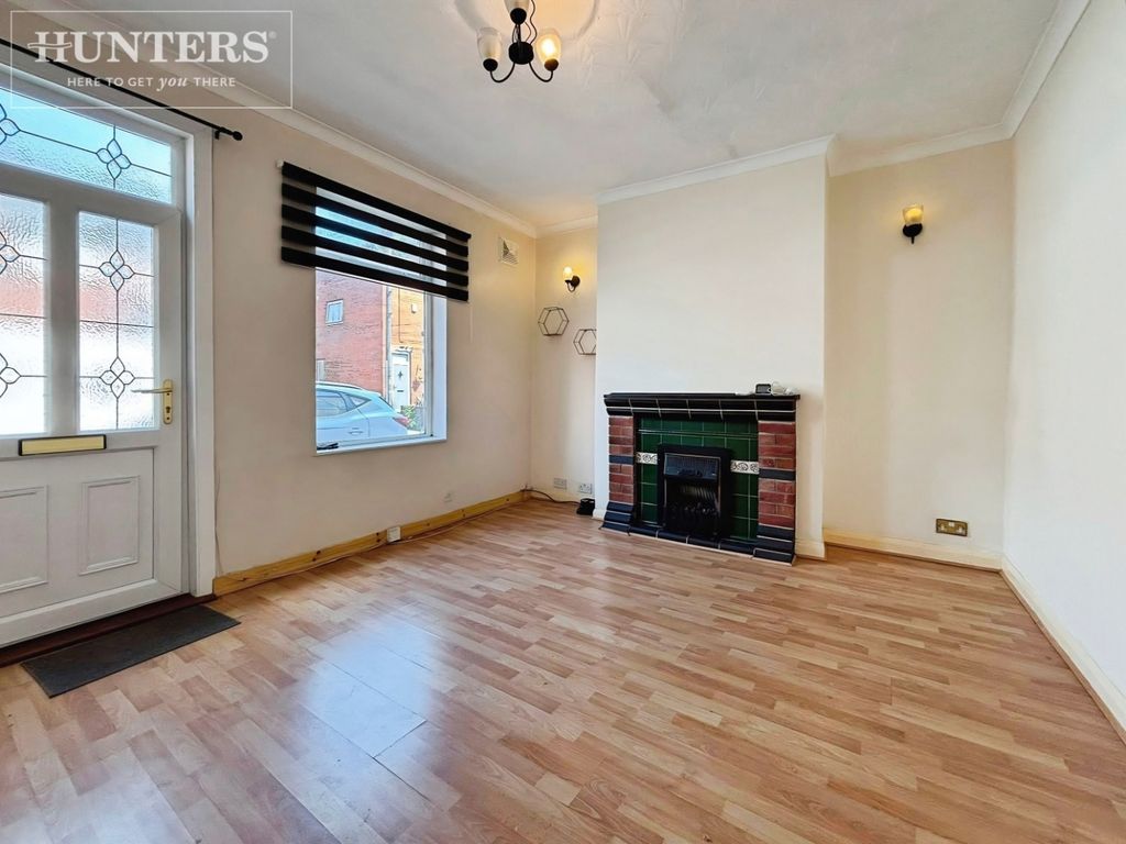 Property photo 2 of 13 Pbox-Img.Jpg