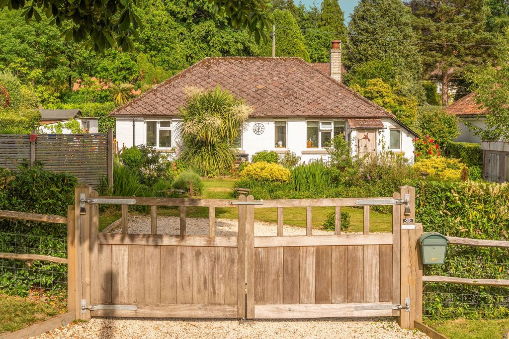Property photo 1 of 16 The Larks