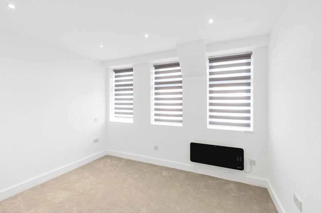 Property photo 1 of 8 Picture No. 01