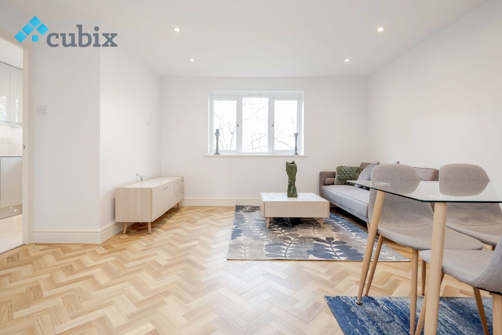 Property photo 3 of 26