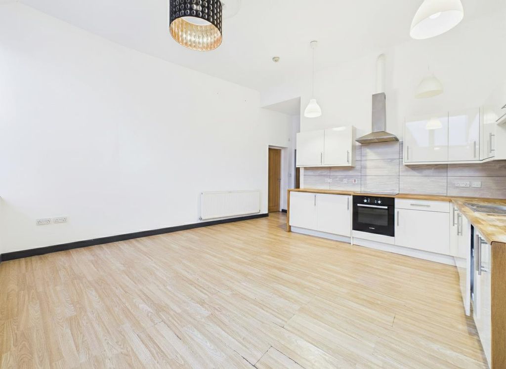 Property photo 1 of 9 Cam02071G0-Pr0833-Still001-001.Jpg