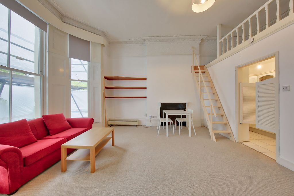 Property photo 2 of 5