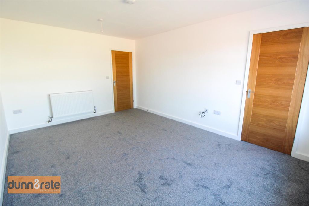 Property photo 3 of 13 Img_5053-2.Jpg
