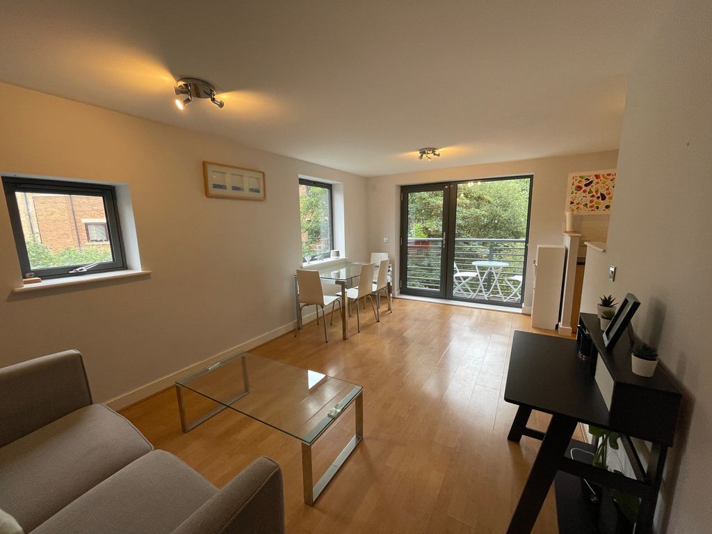 Property photo 3 of 20