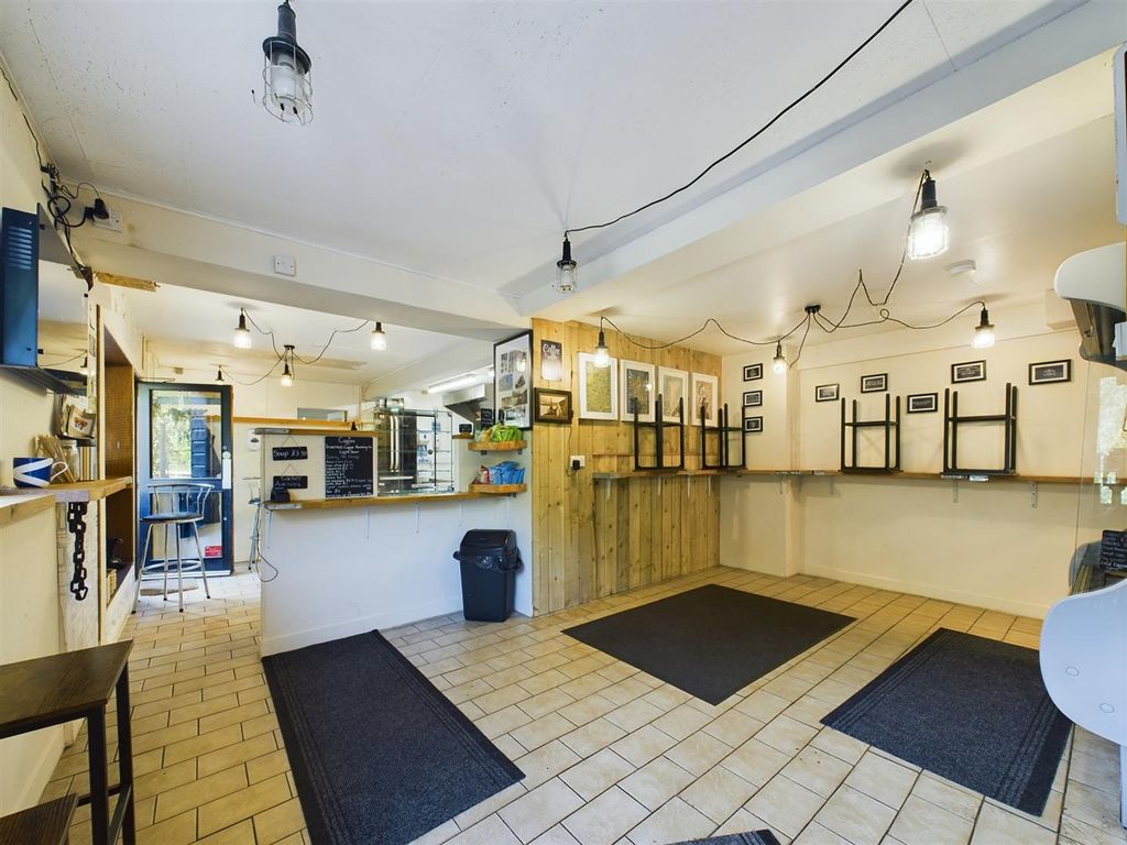 Property photo 3 of 48 Cafe