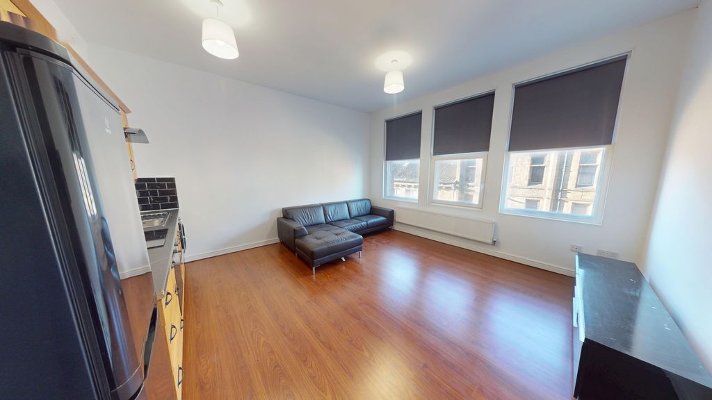 Property photo 3 of 7 Barry-Street-01052026_172708