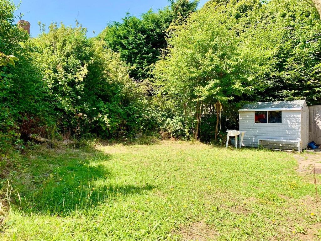 Property photo 2 of 7