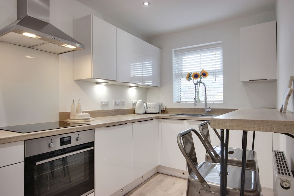 Property photo 2 of 16 1 Kit A