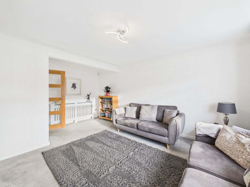 Property photo 3 of 23