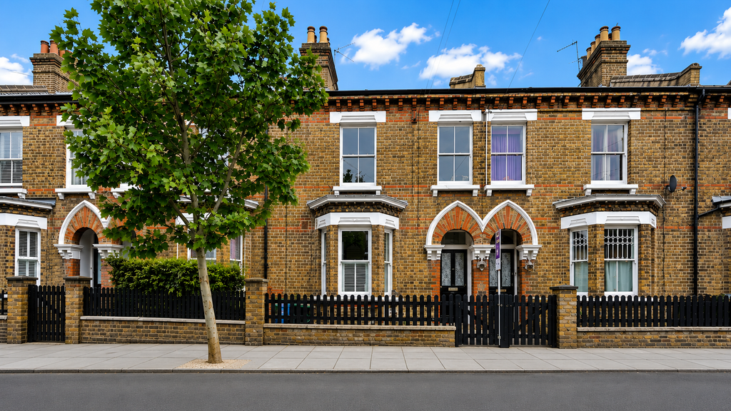 Property photo 1 of 11