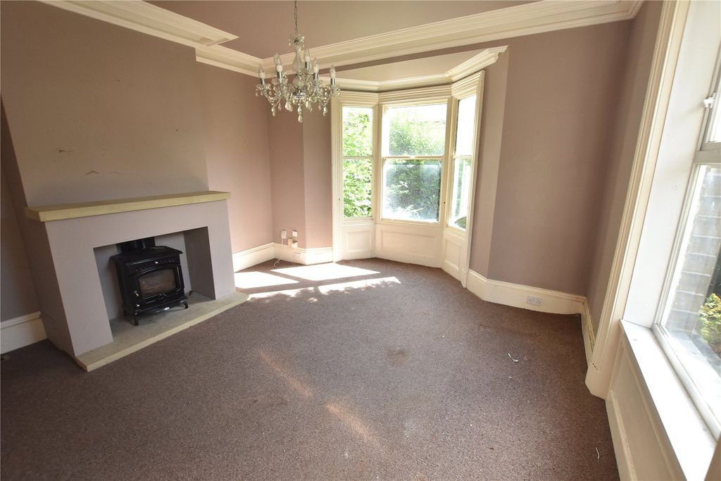 Property photo 2 of 13 Picture No. 29