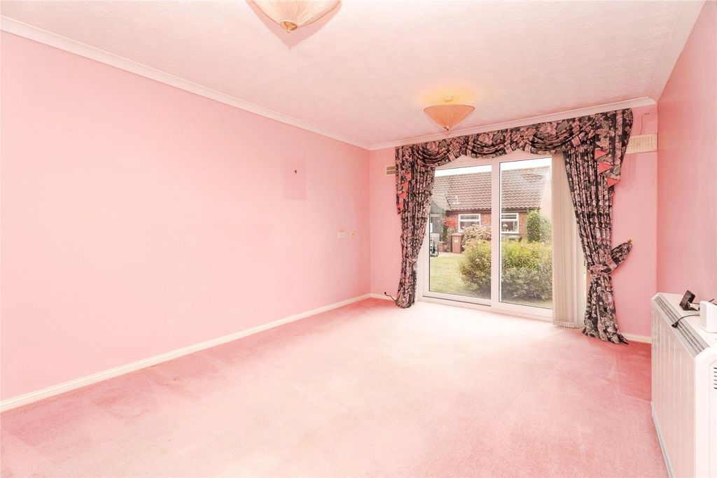 Property photo 1 of 10 Picture No. 14