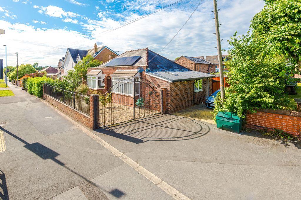 Property photo 1 of 24