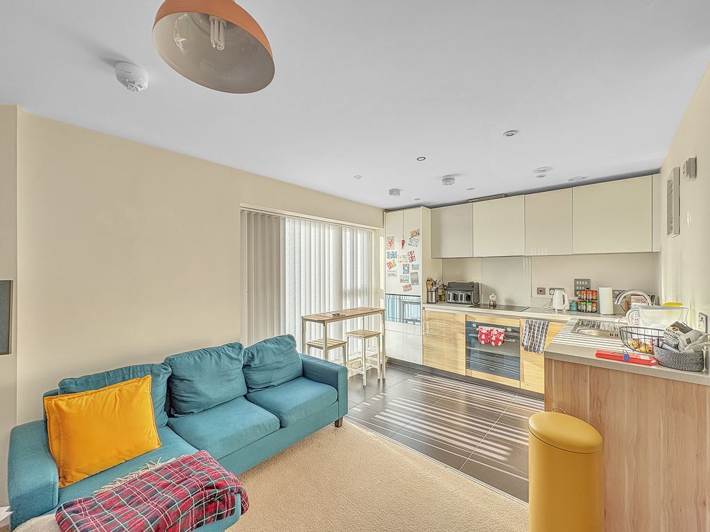 Property photo 2 of 8