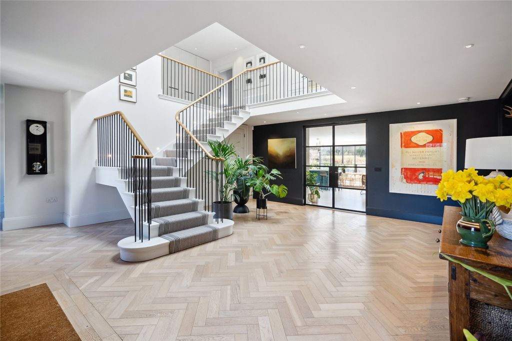 Property photo 2 of 36 Reception Hall