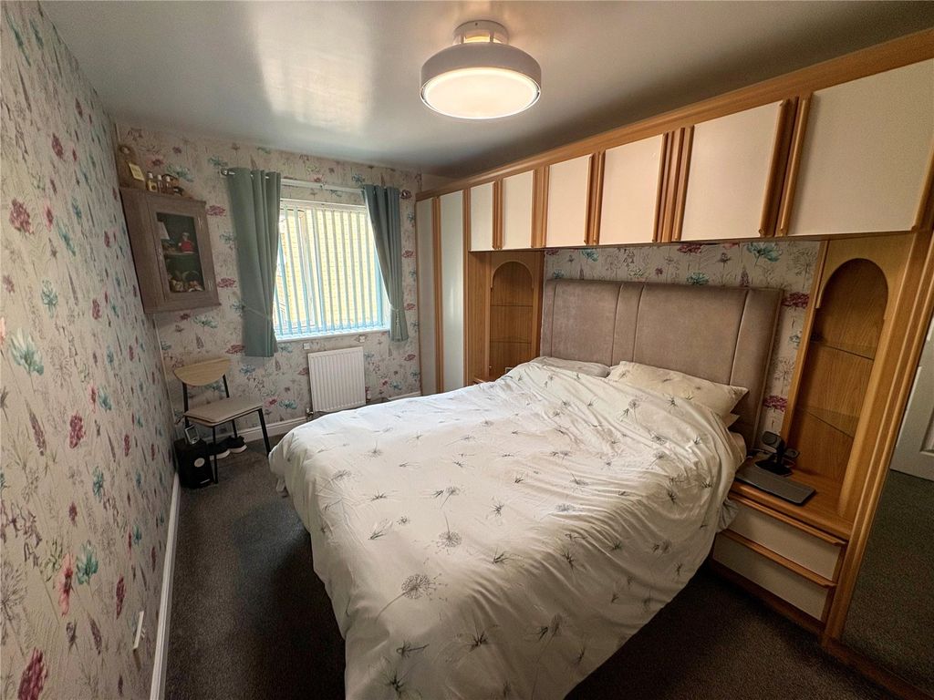 Property photo 3 of 18 Picture No. 30