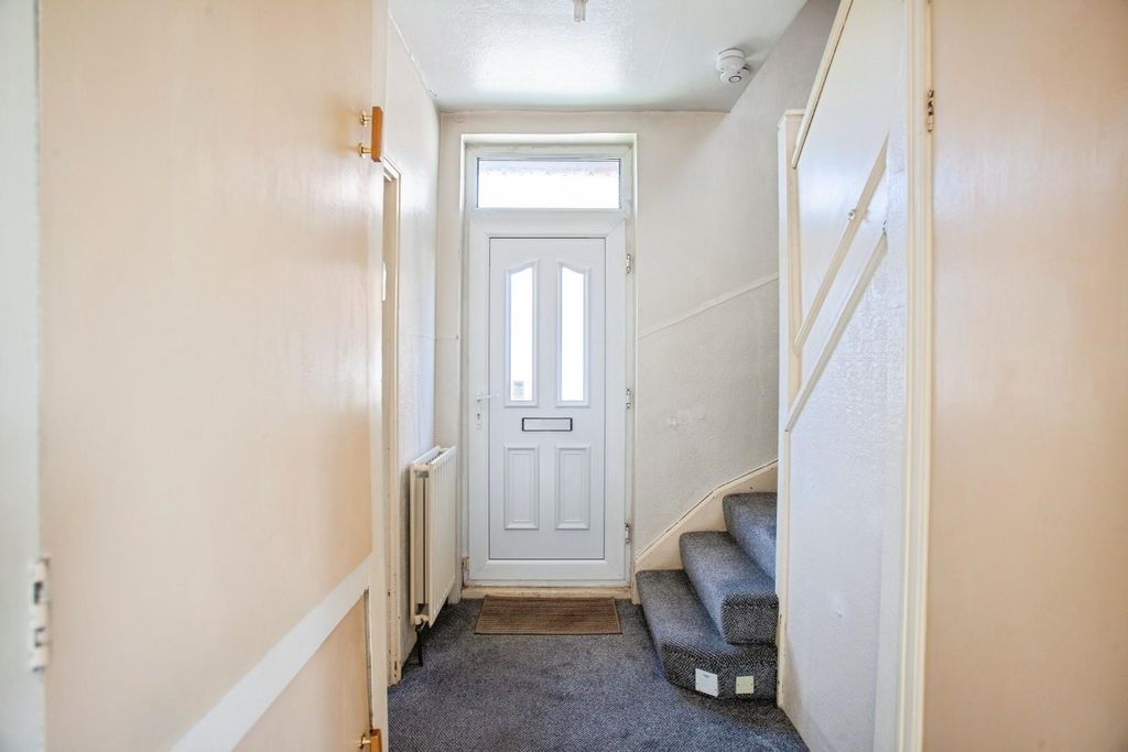 Property photo 2 of 18 Img_5082.Jpg