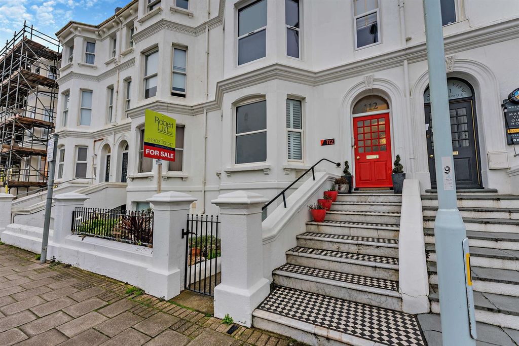 Property photo 2 of 10