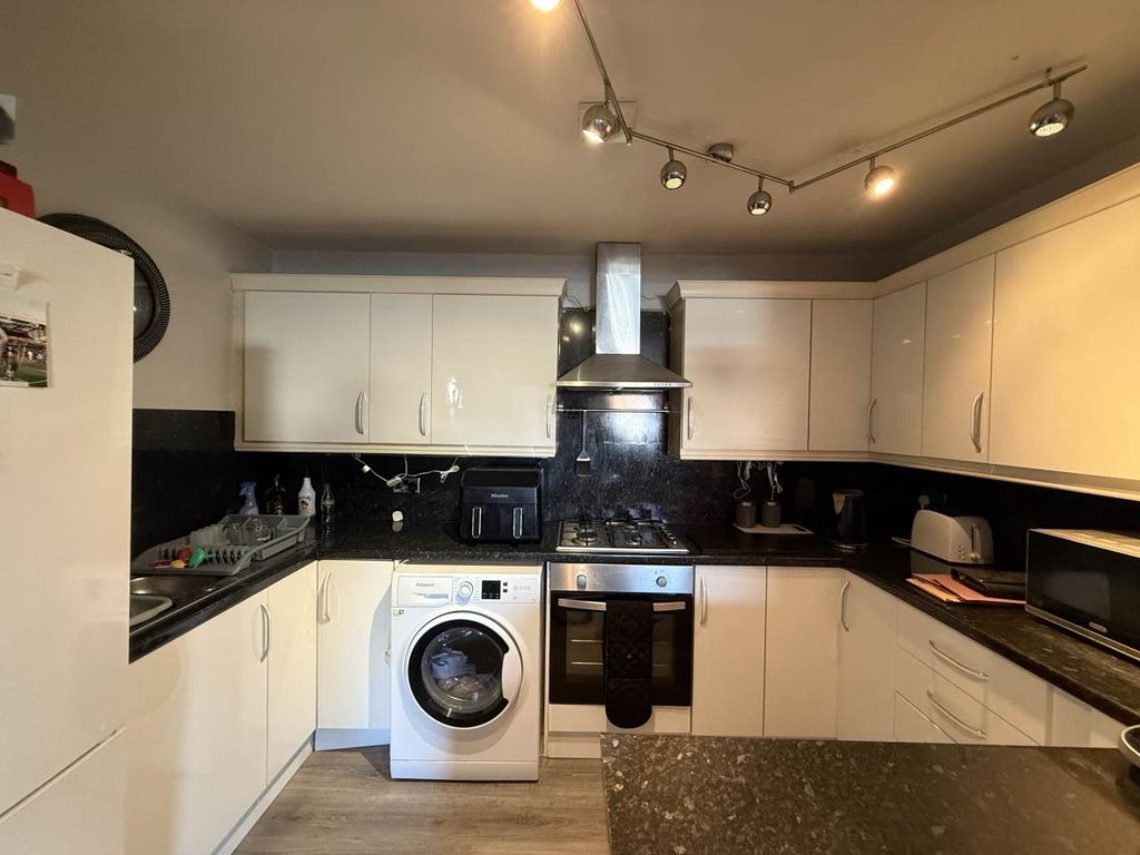 Property photo 2 of 8 Img_3534