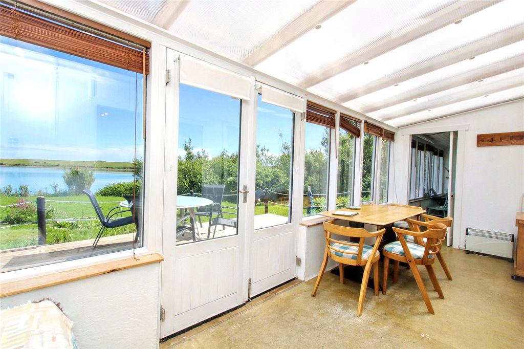 Property photo 3 of 28 Sun Room