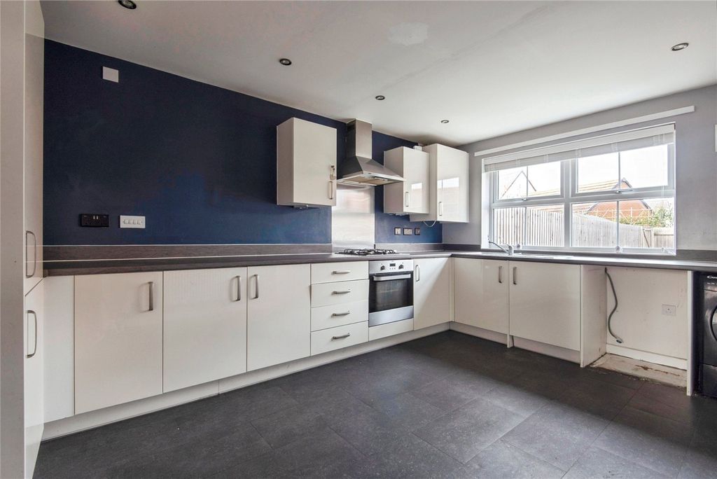 Property photo 2 of 14 Picture No. 20