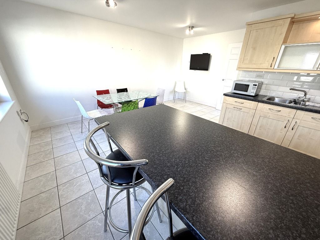 Property photo 2 of 17 Photo 2