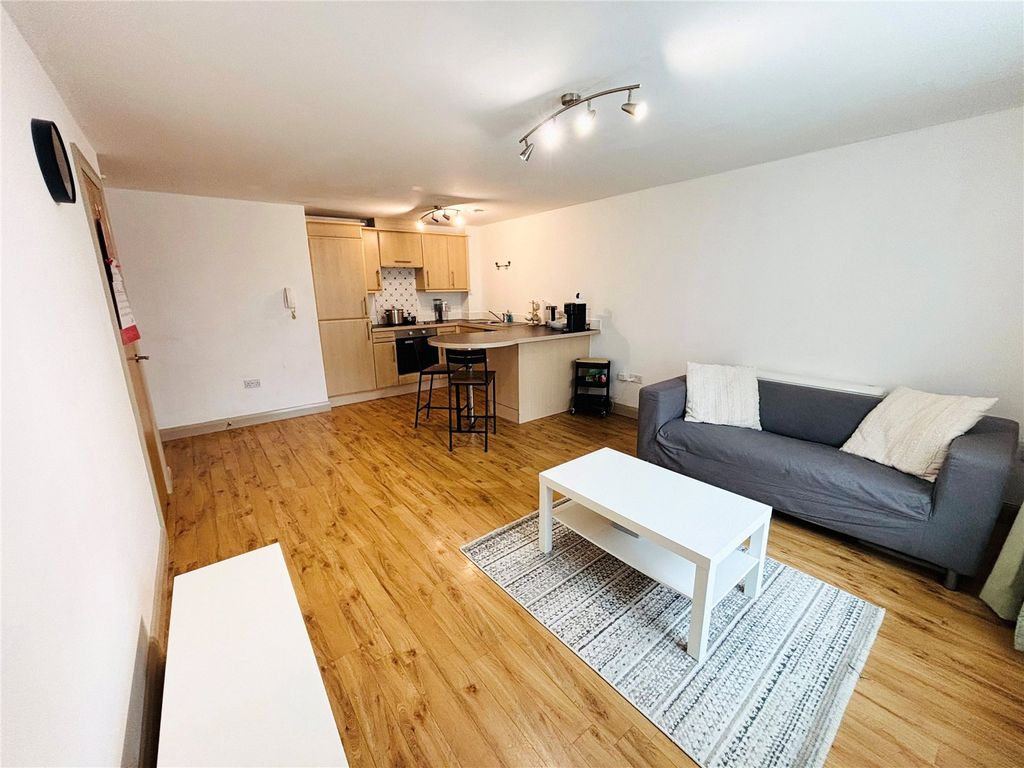 Property photo 3 of 11 Picture No. 05