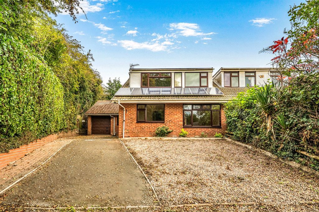 Property photo 1 of 19 Picture No. 14
