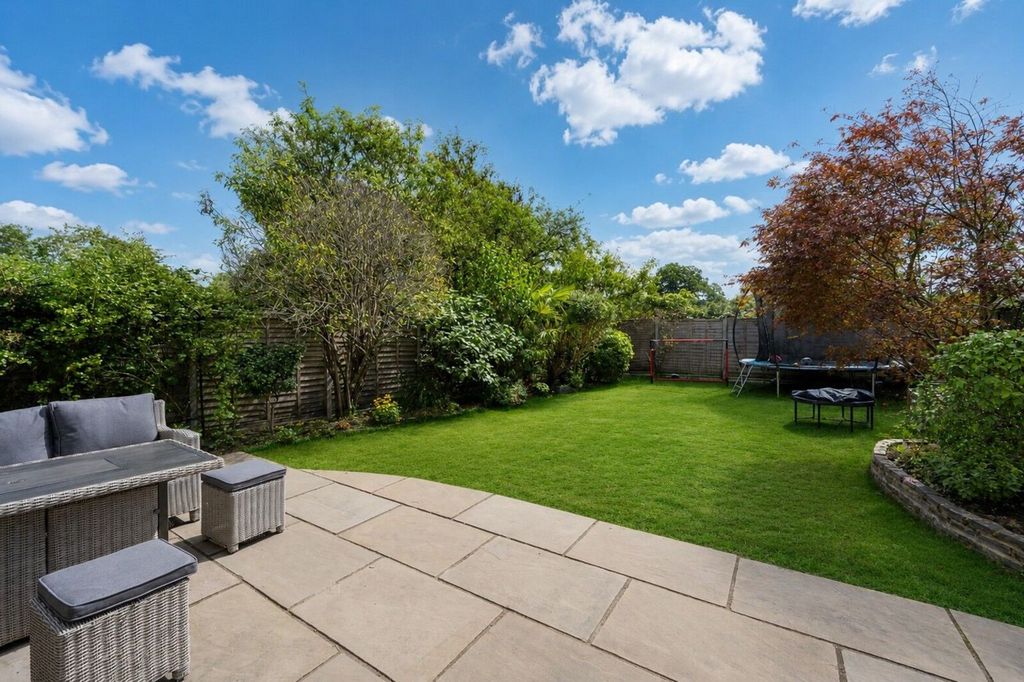 Property photo 2 of 22