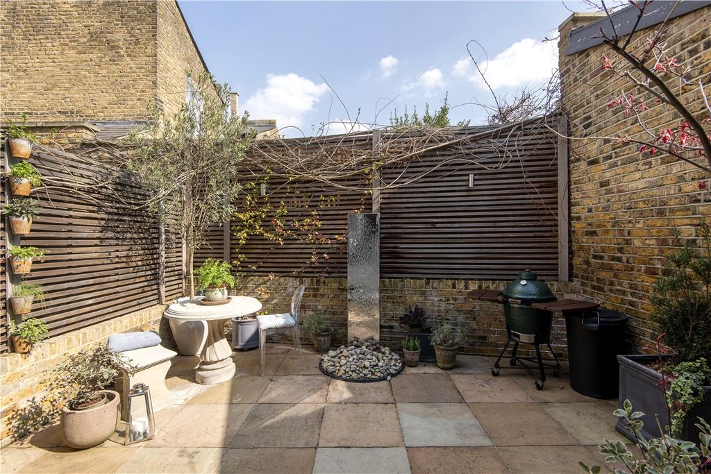Property photo 3 of 12 Picture No. 21