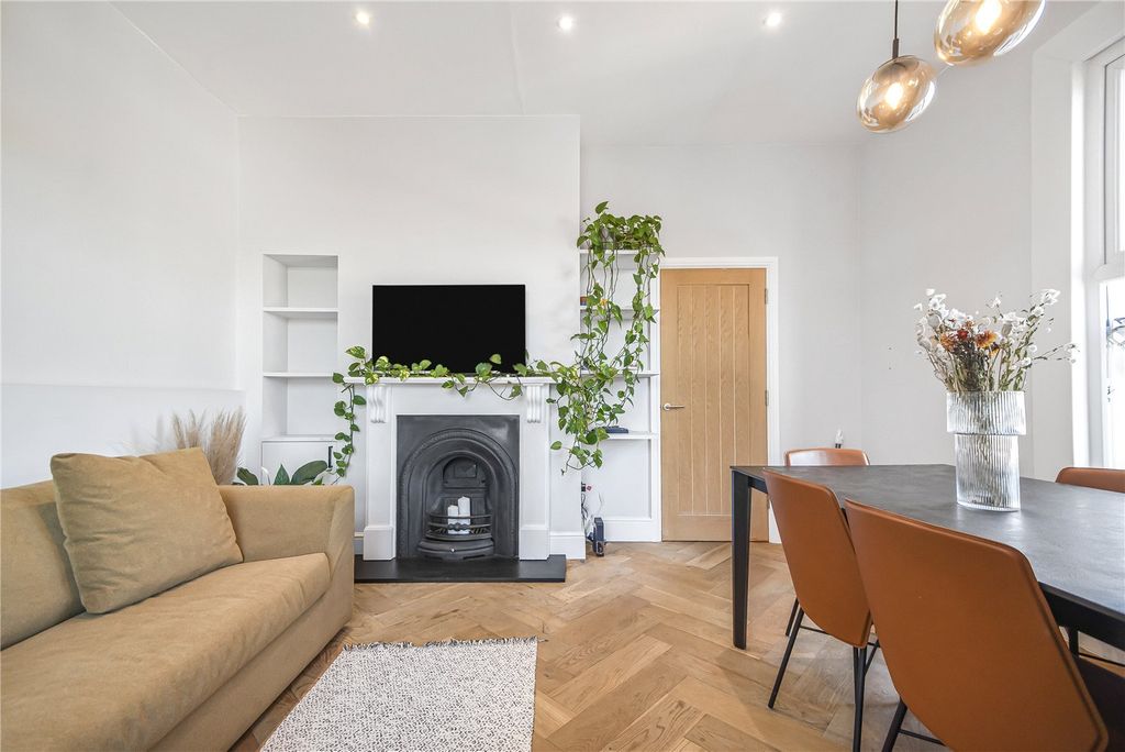 Property photo 1 of 12 Picture No. 14