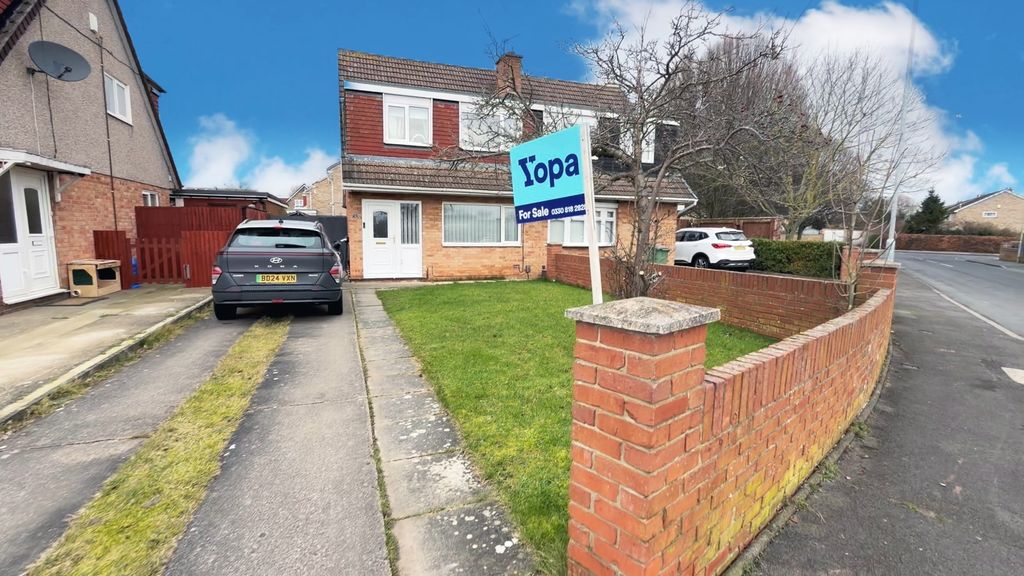 Property photo 1 of 17 638887F0-E843-49D8-8Ec1-44C0Ea90175C