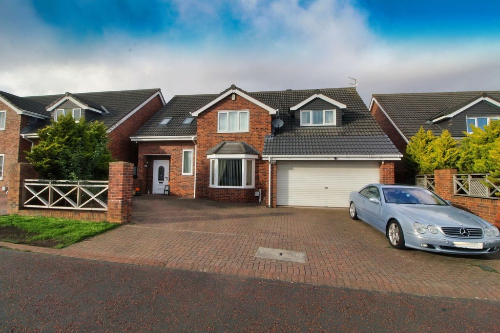 Property photo 1 of 31