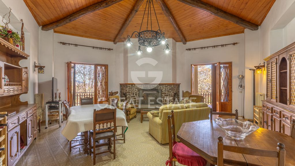 Property photo 2 of 26 Interiors