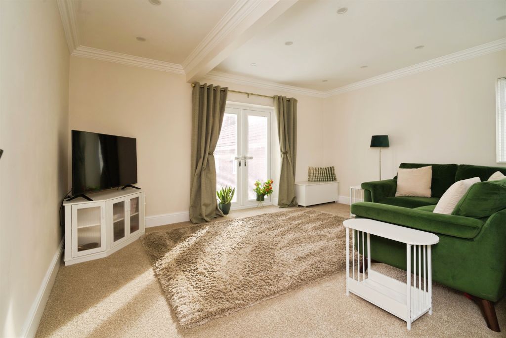 Property photo 2 of 26