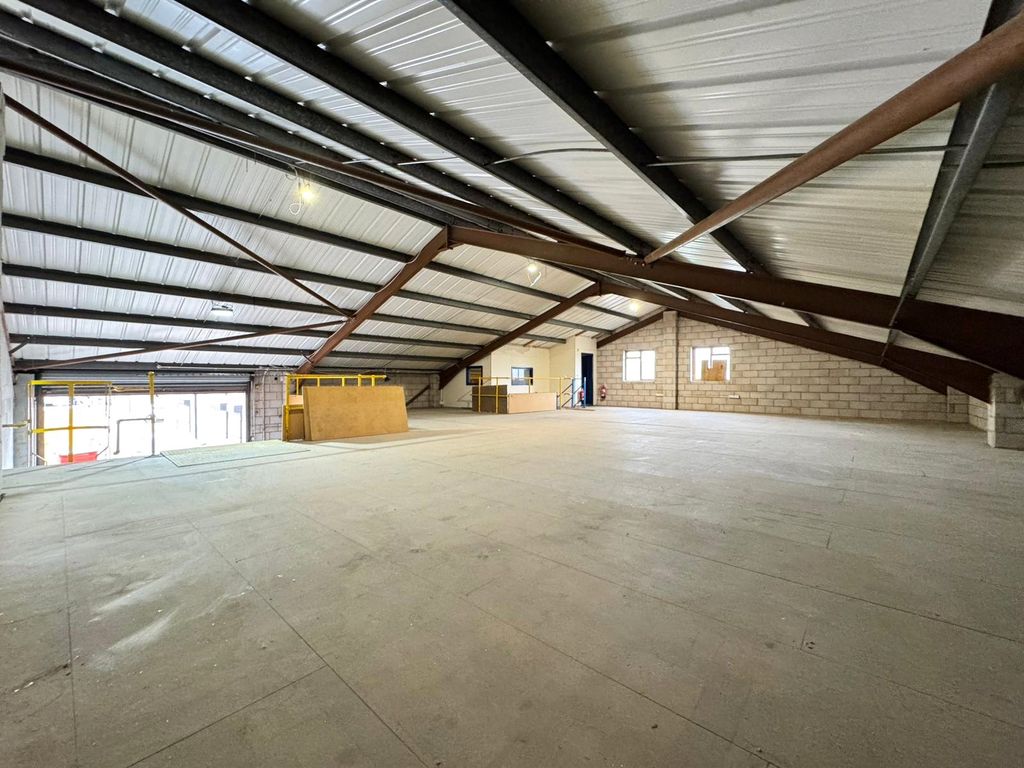 Property photo 2 of 10 Picture No. 05