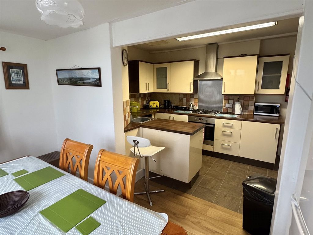 Property photo 3 of 15 Picture No. 11