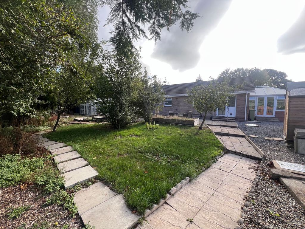 Property photo 2 of 42