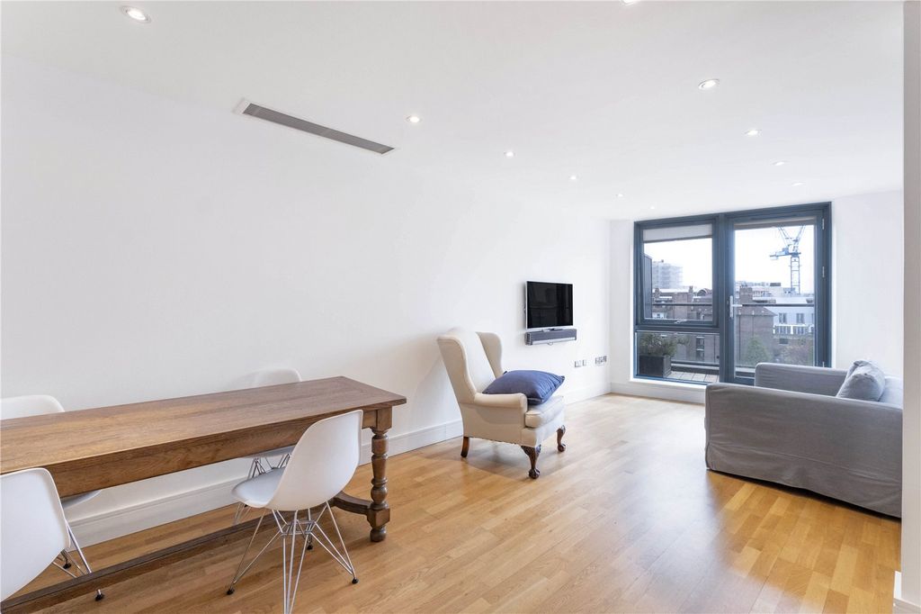 Property photo 2 of 12 Reception Room