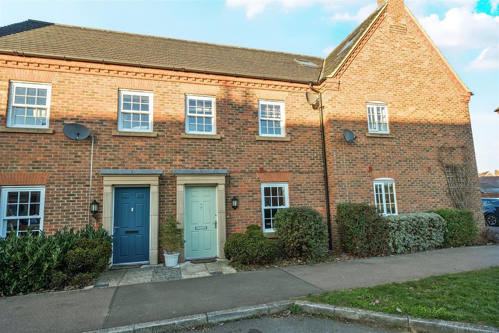 Property photo 1 of 19 1396111-17-695Cddf23732B.Jpg