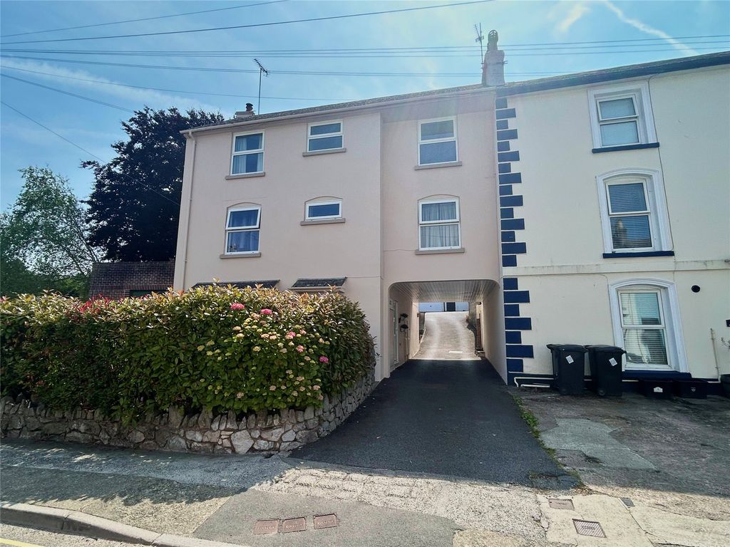 Property photo 1 of 12 Picture No. 24