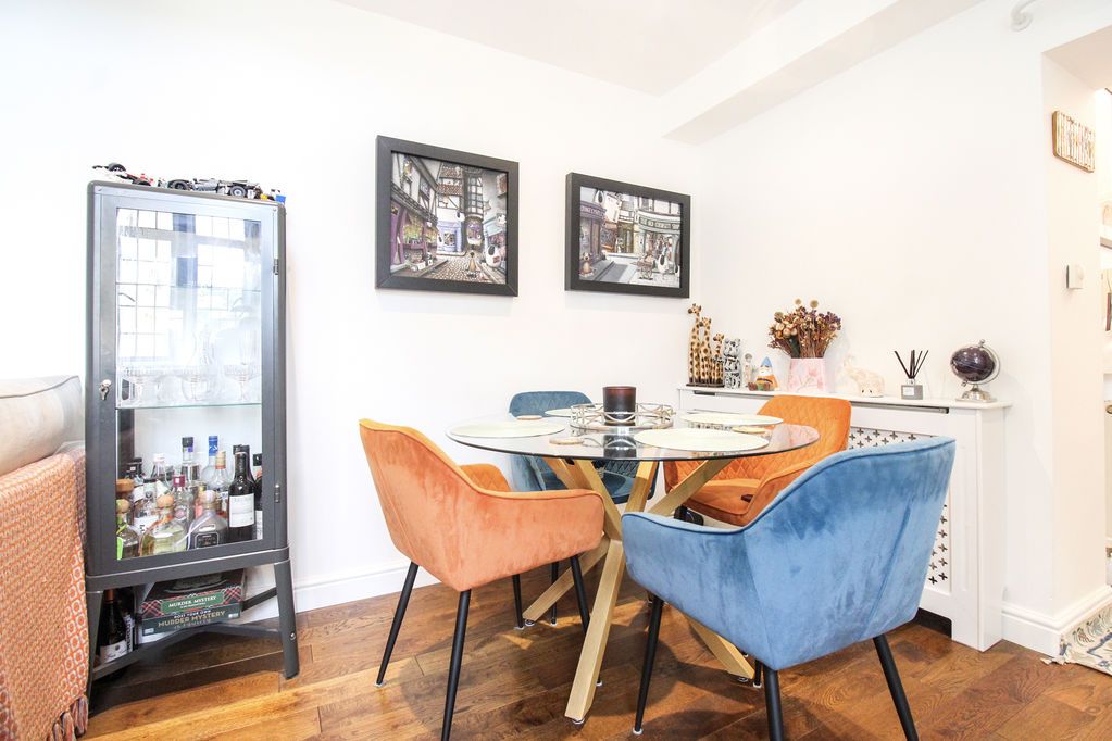 Property photo 3 of 21 Dining Area