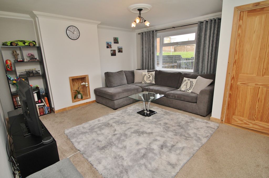 Property photo 2 of 22