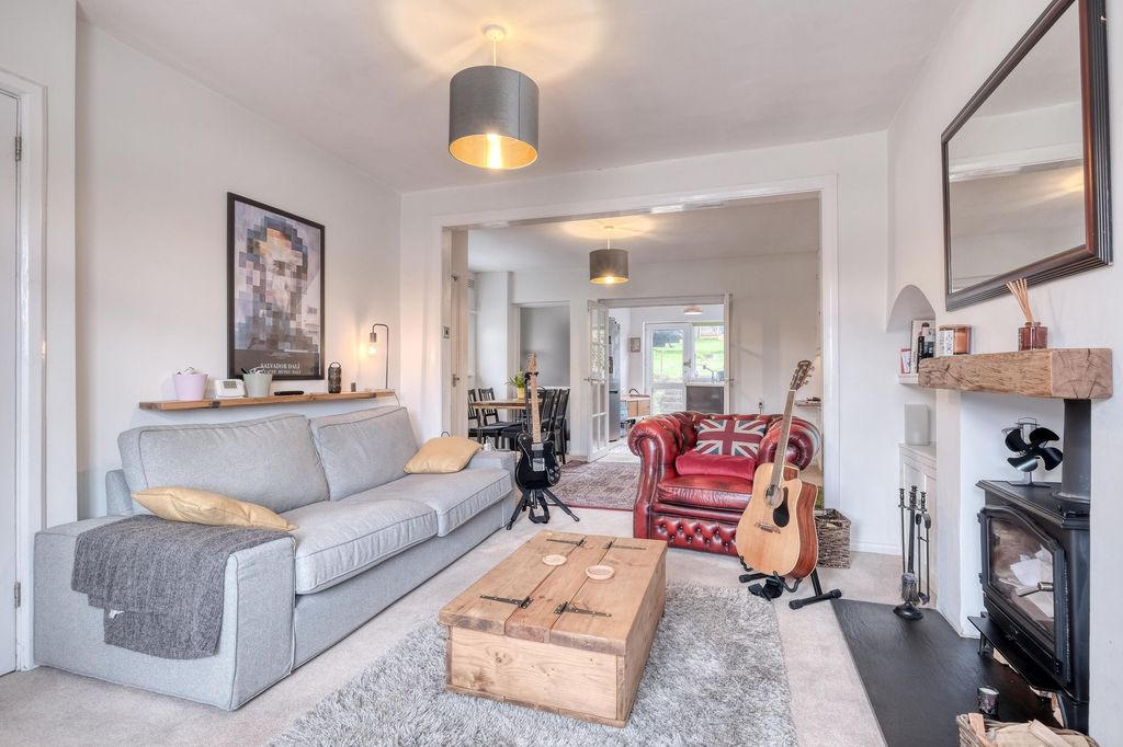 Property photo 2 of 16
