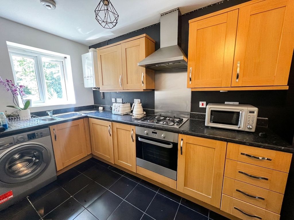 Property photo 3 of 14