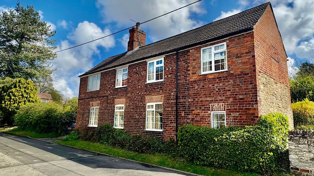 Property photo 1 of 22 Photo 16